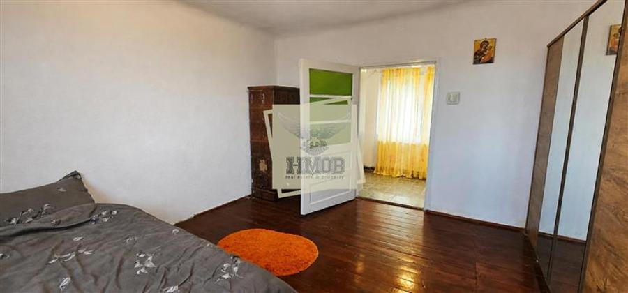 Casă individuală cu 3 camere cu Canalizare în Central