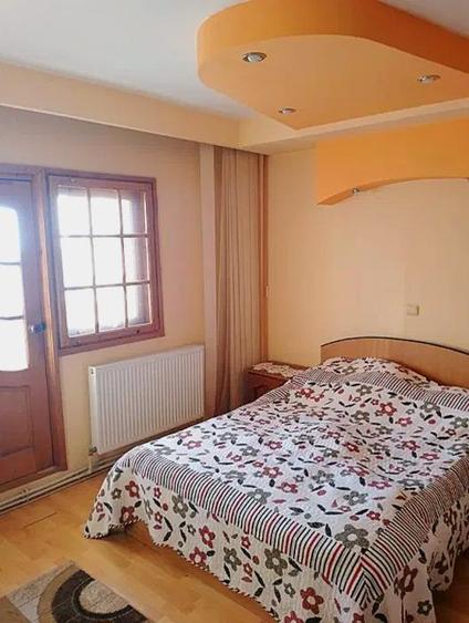 Apartament cu 3 camere decomandat, mobilat în 1 Decembrie