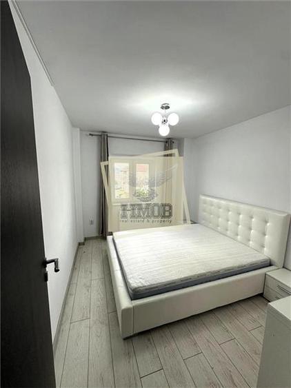 Apartament cu 4 camere decomandat, mobilat în Central