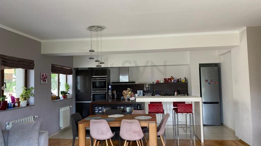 Apartament cu 4 camere decomandat, mobilat în Pipera