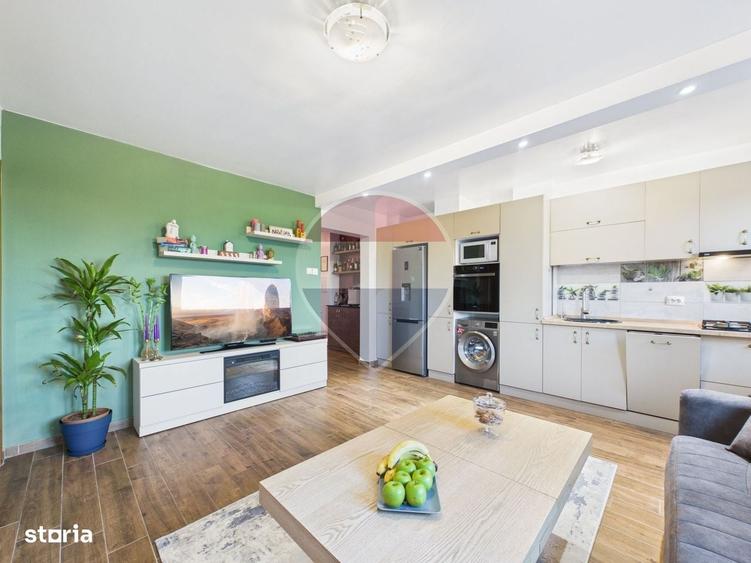 Apartament cu 3 camere semidecomandat în Drumul Taberei
