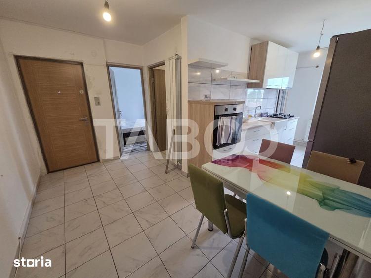 Apartament cu 2 camere decomandat, mobilat în Central