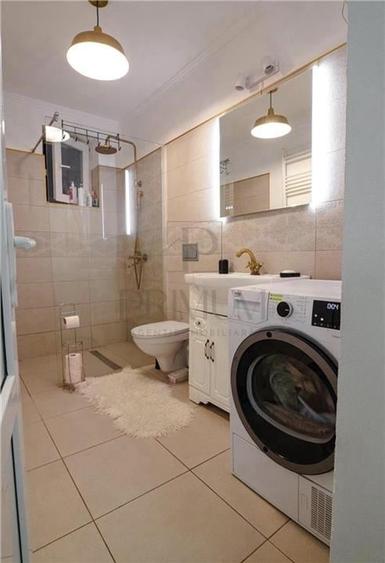 Casă individuală cu 6 camere cu Canalizare în Chișoda