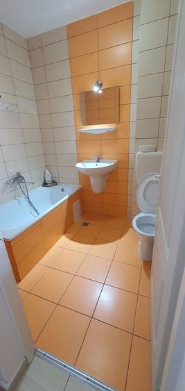 Apartament cu 2 camere semidecomandat în Giroc