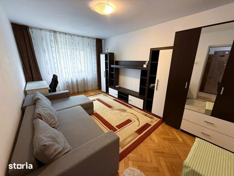 Apartament cu 2 camere decomandat în Galata