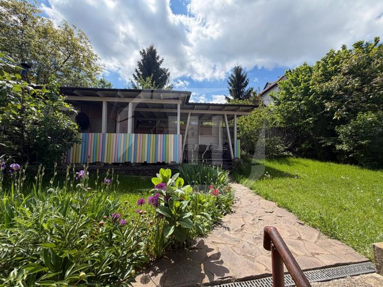 Casă individuală cu 4 camere cu Canalizare în Gruia