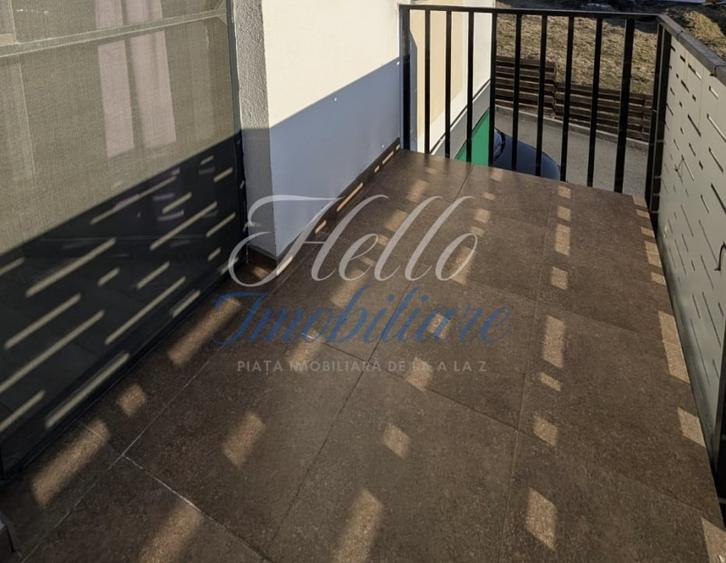 Apartament cu 3 camere semidecomandat în Florești