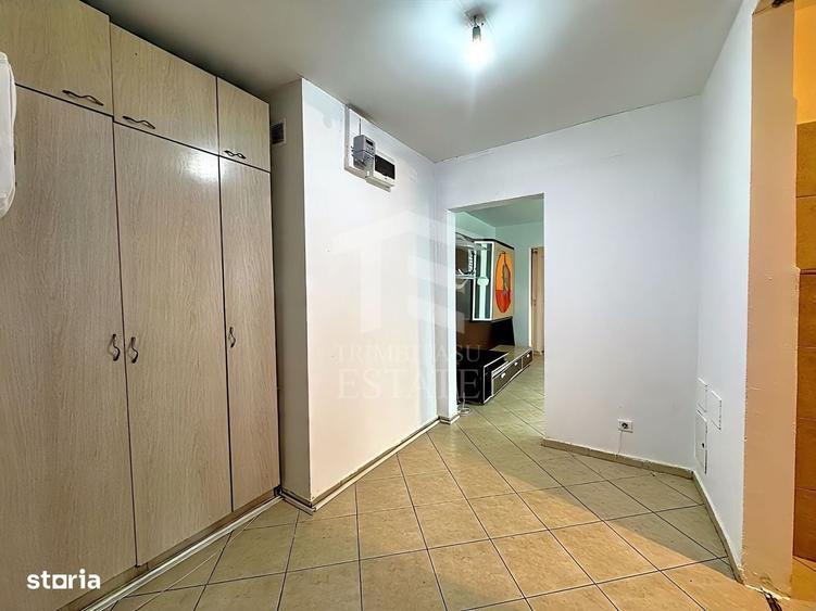 3 camere et 3 bloc 1981 2 bai Centrala proprie Metrou Gorjului 7 min - 5