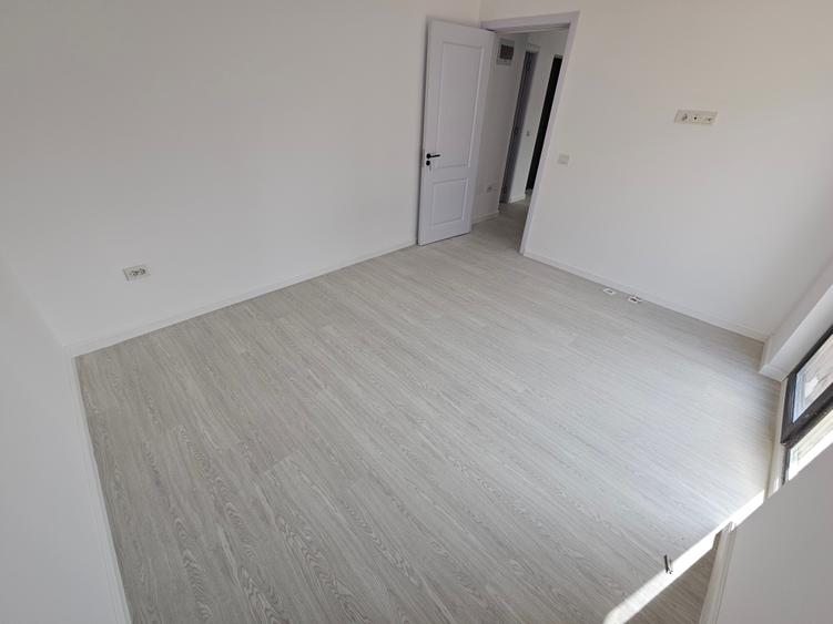 Apartament cu 2 camere decomandat în Haliu