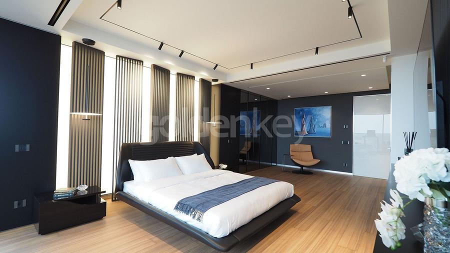 Penthouse cu 4 camere decomandat, mobilat în Primăverii