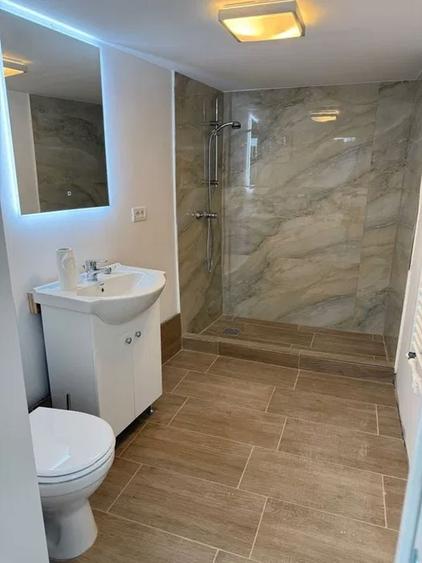 Casă individuală cu 2 camere cu Teren 200 Mp în Jiului