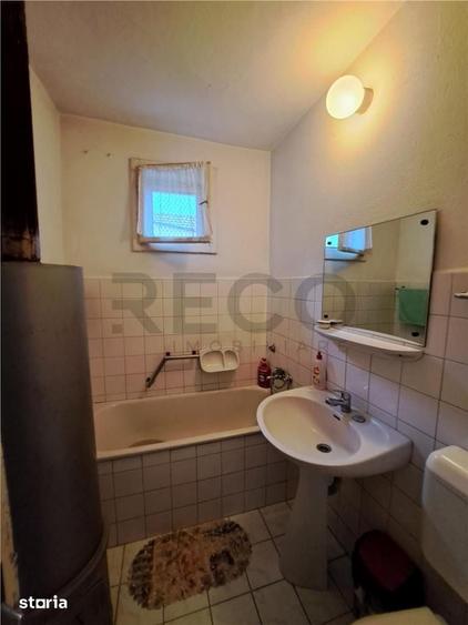 Casă cu 2 camere decomandat cu Teren 257 Mp în Sânmartin