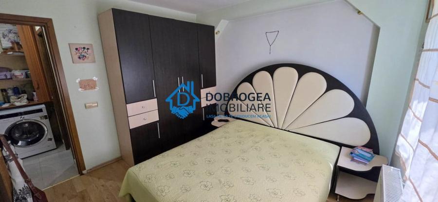 Apartament cu 3 camere decomandat în E3