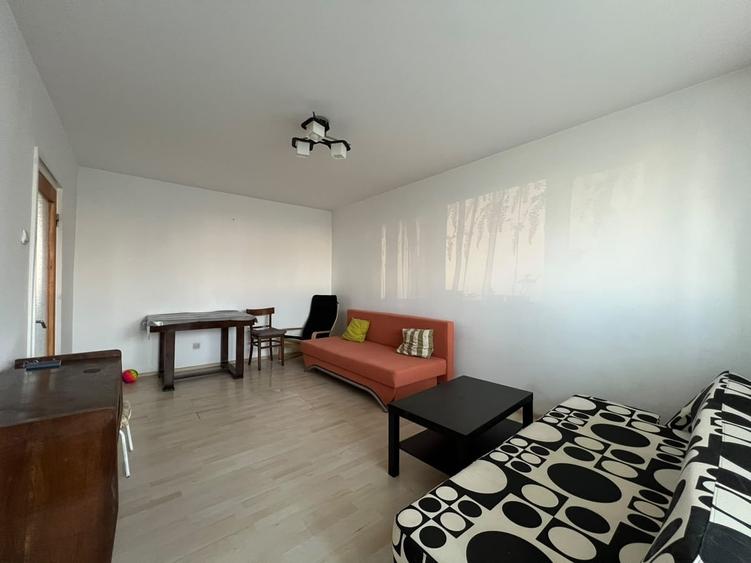 Apartament cu 2 camere decomandat în Dristor