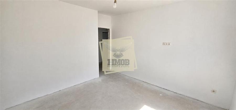 Apartament cu 2 camere decomandat în Exterior Sud