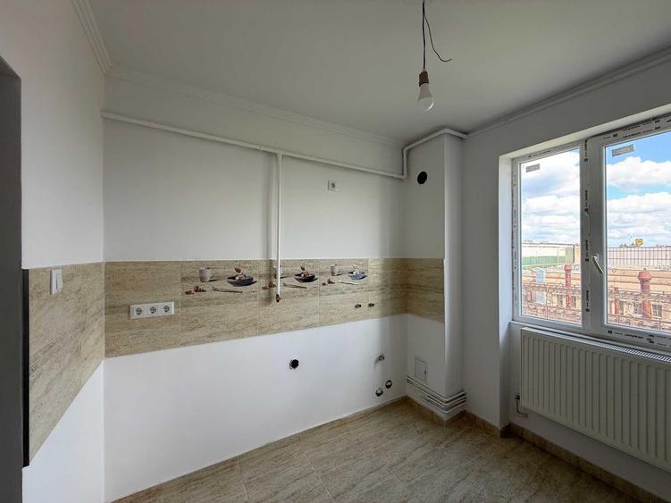 Apartament cu 3 camere semidecomandat în Central
