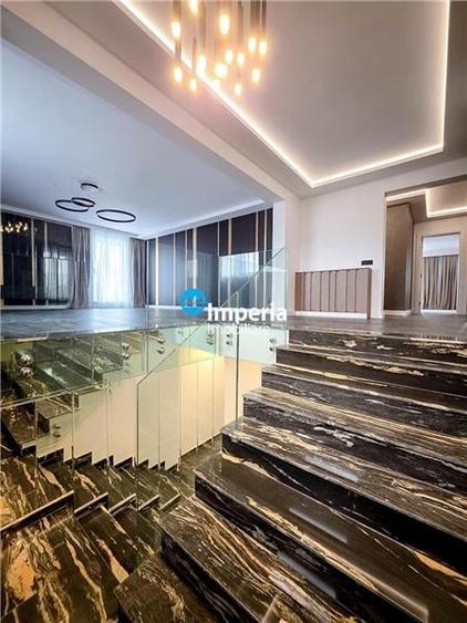 Apartament cu 4 camere decomandat în Semicentral