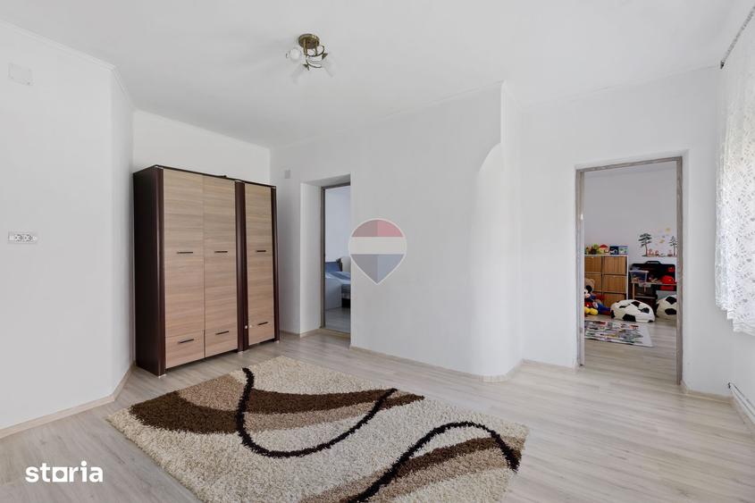 Casa in Pecica, gata de mutare renovata ?i complet utilata - 9