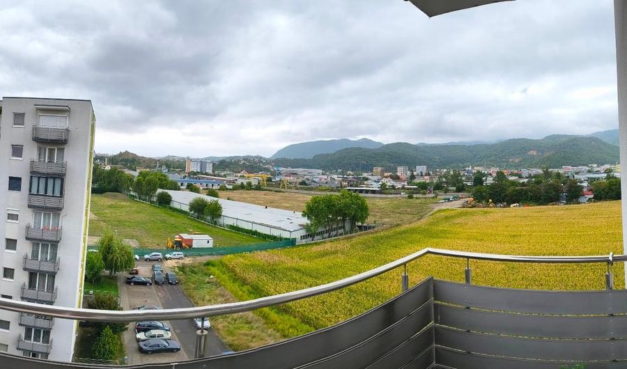 Apartament cu 2 camere decomandat în Avantgarden