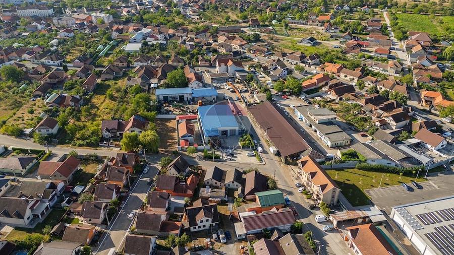 Spațiu comercial, de 1,400 mp, în Central