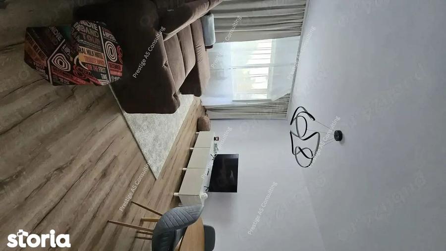 Apartament cu 3 camere decomandat, mobilat în Soarelui