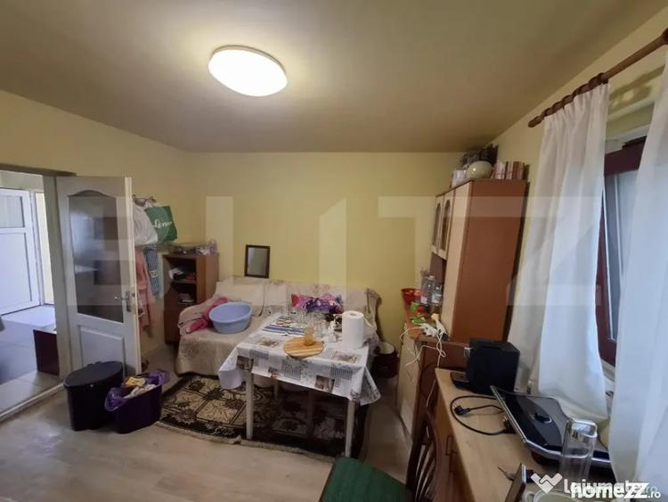 Casă cu 2 camere cu Teren 2880 Mp în Gelu