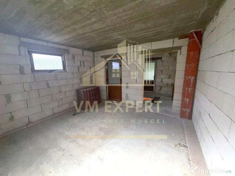 Casă cu 6 camere cu Teren 5736 Mp în Lerești
