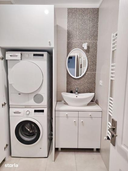 Casă cu 4 camere cu Teren 250 Mp în Central