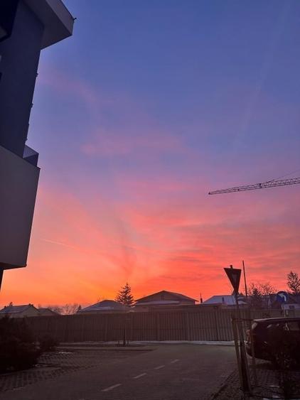 Apartament cu 3 camere decomandat, mobilat în Străulești
