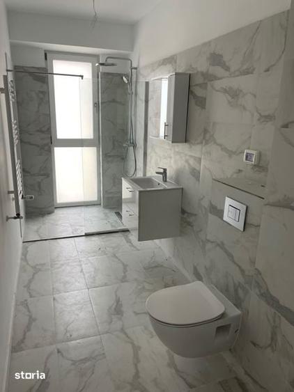 Apartament cu 3 camere decomandat în Alexandriei