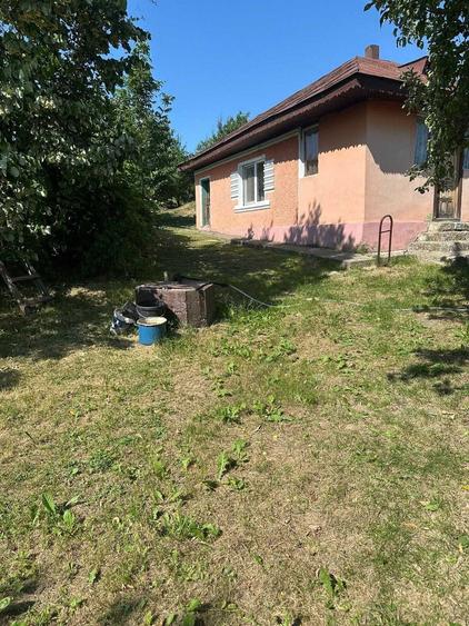 Casă cu 3 camere în Rediu