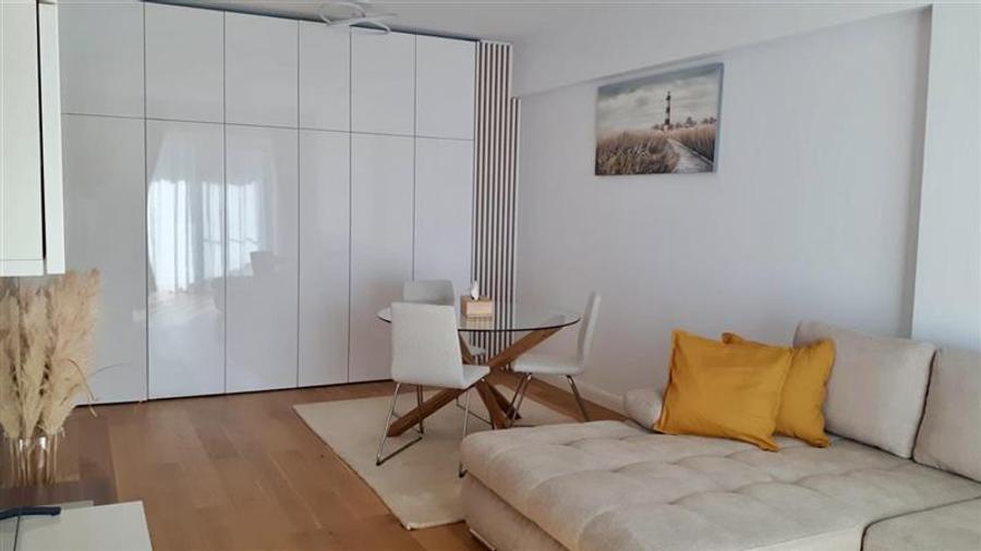 Apartament cu 2 camere decomandat, mobilat în Herăstrău