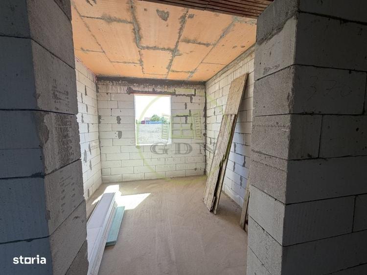 Casă cu 3 camere cu Teren 1533 Mp în Central