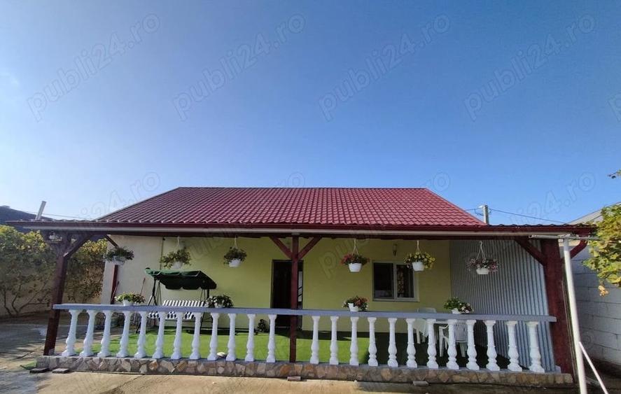 Casă cu 4 camere în Tecuci