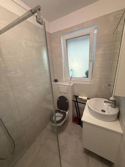 Duplex cu 4 camere cu Canalizare în Theodor Pallady