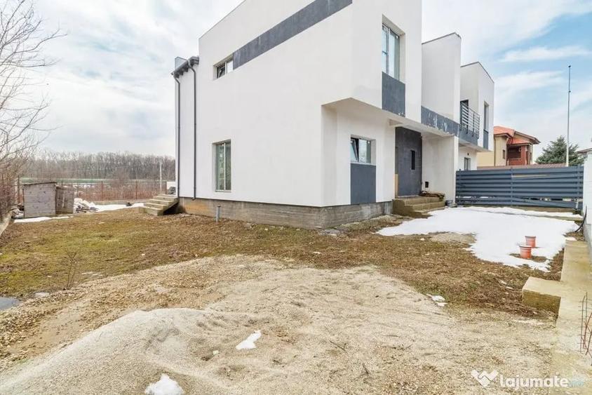 Casă cu 4 camere cu Teren 409 Mp în Corbeanca