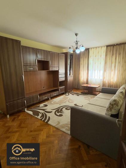 Apartament cu 2 camere decomandat în Republicii