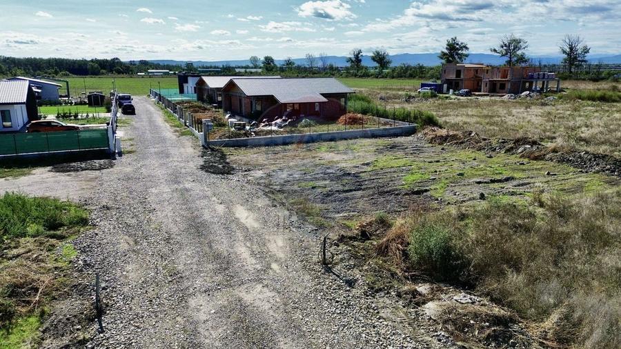 Teren Construcții intravilan de 593 mp, în Vânători