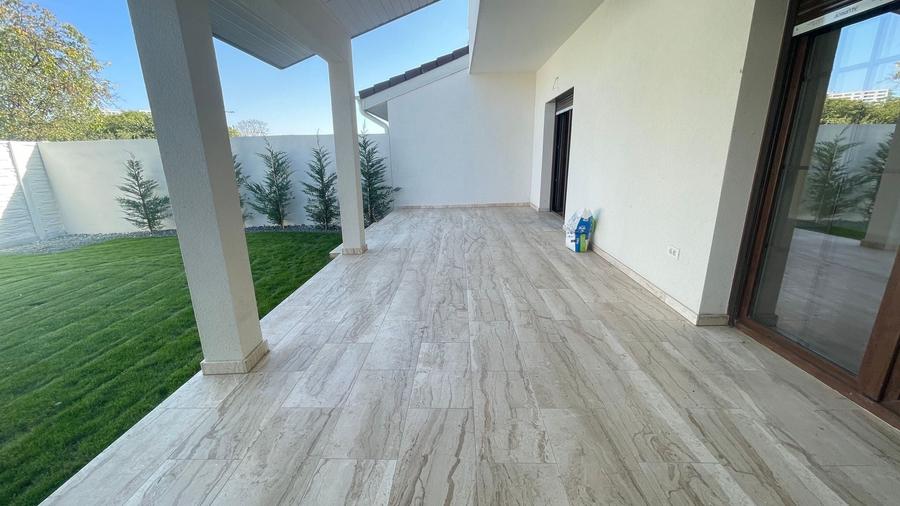 Duplex cu 6 camere cu Canalizare în Mehala