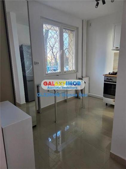 Apartament cu 2 camere semidecomandat, mobilat în Central