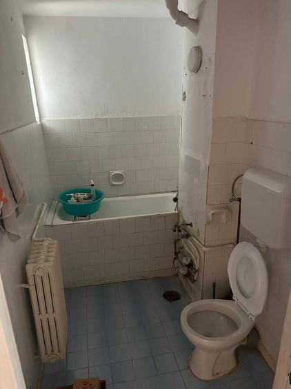Apartament cu 2 camere decomandat în Confecții