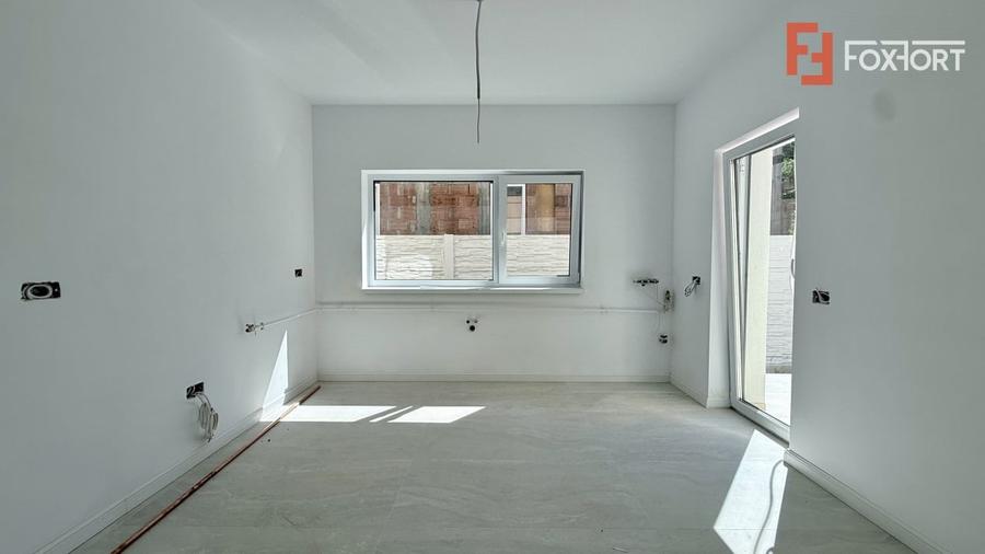 Duplex cu 4 camere cu Teren 315 Mp în Ghiroda