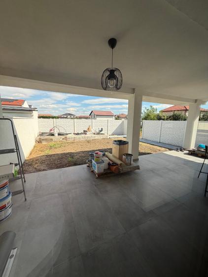 Duplex cu 3 camere cu Teren 250 Mp în Dumbrăvița