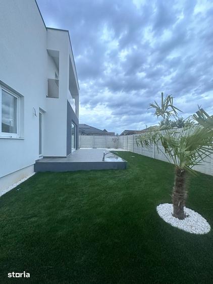 Casă cu 5 camere cu Teren 492 Mp în Oncea