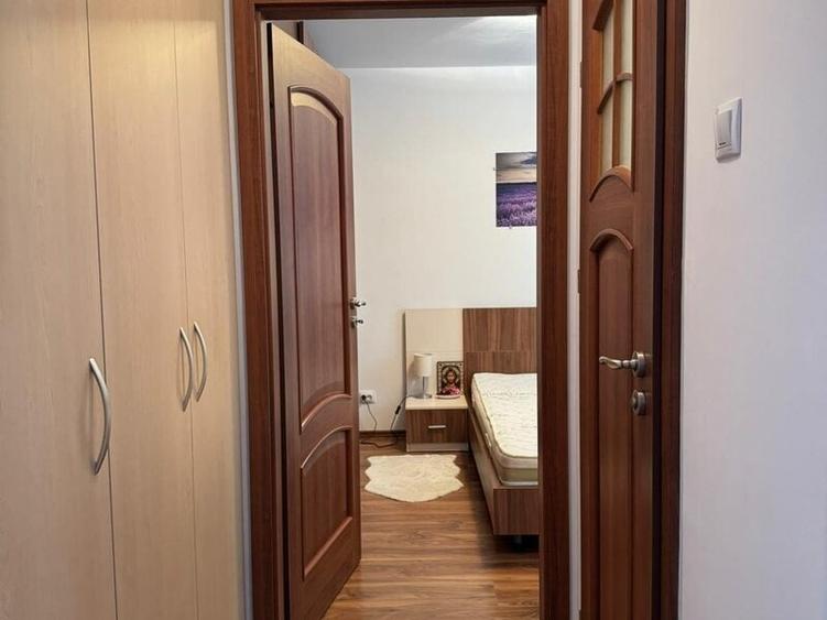 Apartament cu 2 camere semidecomandat în Dristor