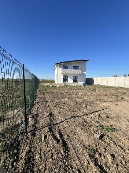 Casă cu 3 camere în Decebal