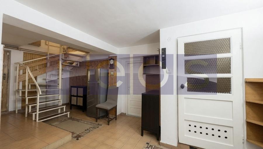 Casă individuală cu 5 camere cu Canalizare în Domenii