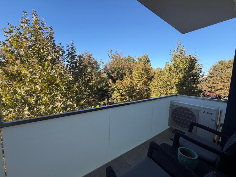 Apartament cu 3 camere decomandat în Domenii