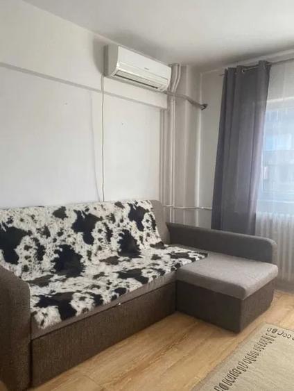 Garsonieră decomandată în Micălaca