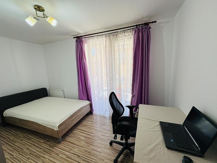 Apartament cu 3 camere decomandat, mobilat în Florești